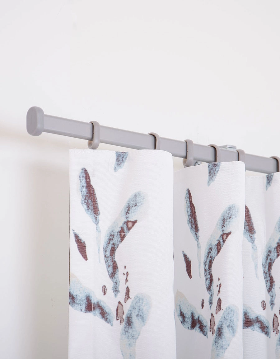 Modena silver inexpensive curtain rod